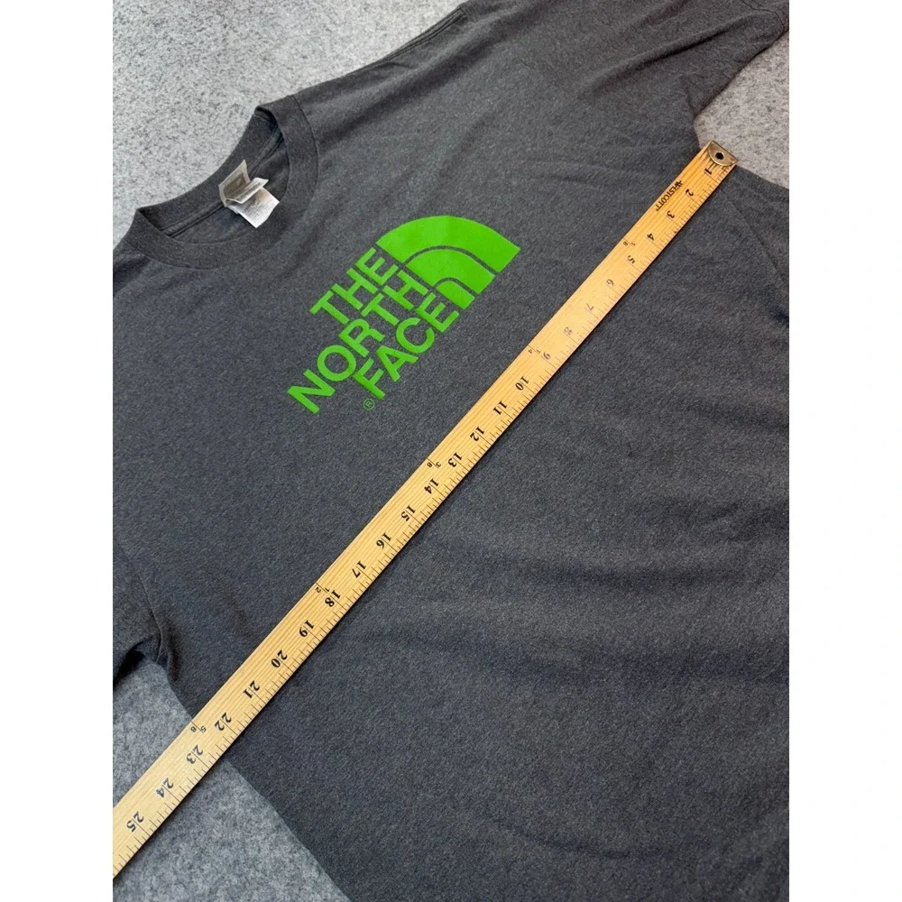 The North Face Men's Graphic Logo T-Shirt Gray Green Cotton Blend Size L‎